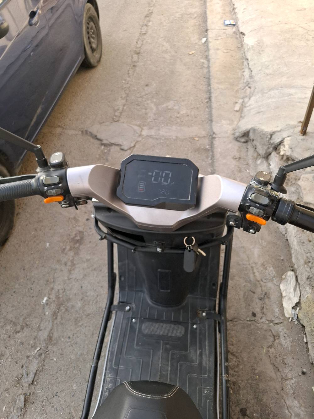 GT • مدرعة • ٦ بطاريات