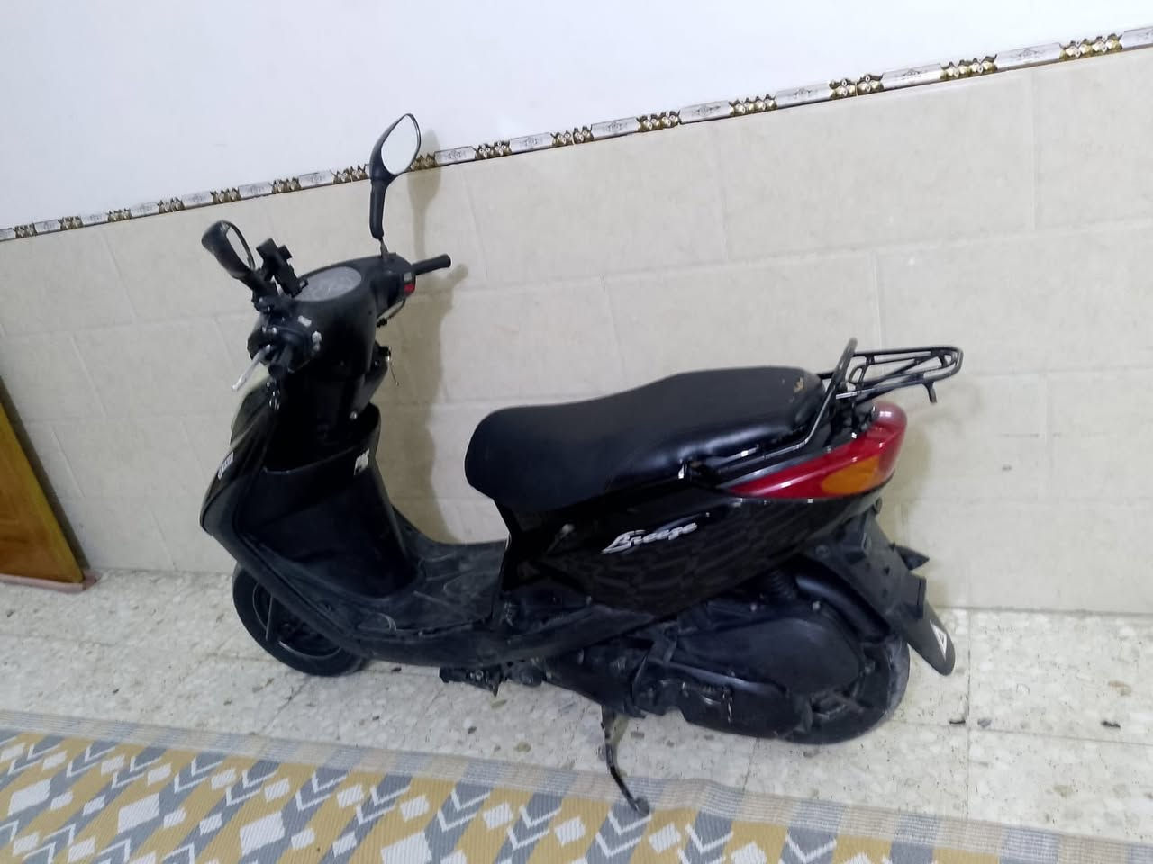 دراجة بريز ابلاديه مكفوله كفاله عامه مكينتها حيل ناعمه نكره سلف هندر كهربائيات كلها شغاله اوراقها كامله السعر 550 العنوان الشعب التلفون ***********
