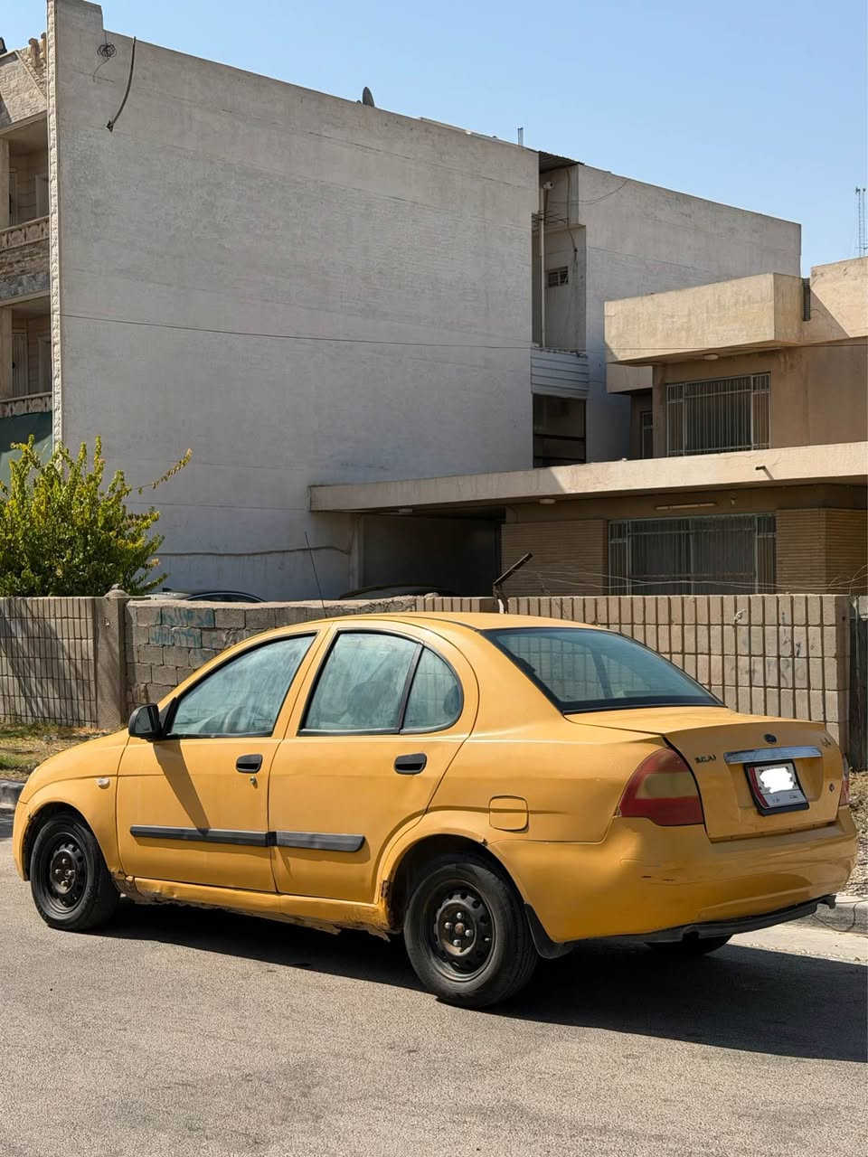 طيبة 2015 بغداد للبيع 
٢٨ ورقه وبيها مجال 
محرك وكير وصدر وتبريد نضيفات 
كهربائيات كاملة 
رقمها بغداد باسمنا 
مكاني بغداد المنصور للاستفسار 
*********** 
***********
حاليا بيها خياسات بالهلالات فقط بغداد, العراق
