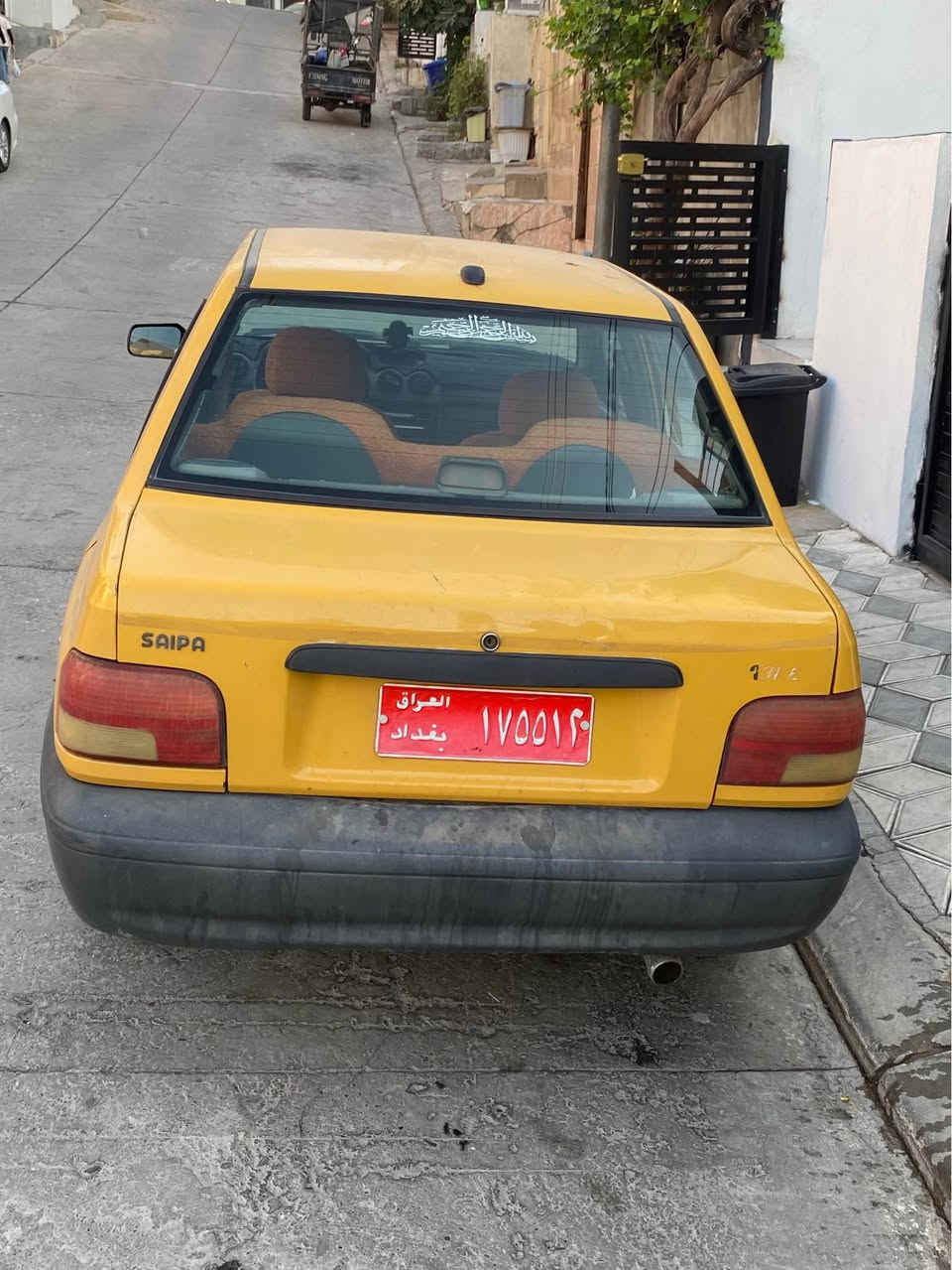 سایپای ئێرانی بۆ فرۆشتن مۆدێل ٢٠١٢ 
سەنەوی بەشەرت کێشەی مرورو مەفرەزەی نیە.  سەیارەیەکی جایزو تنو تۆڵە 
گێڕو مەکینەی بەشەرتی فەحسو فیتەر 
سەیارەکە دەعمی نیەو پێشو پشتی کەپسە 
سەیارەکە پاکەو هەیکەلی نەژاکاوە دوسەوپەنجا دیناری تەبع مەسرەفی تیانیە ماڵی کەسابەتە
کارەبایی کامل ئیشەکات 
تەبرید بەس غازی تیانیە

سەیارەکە هی مەعرەز نیە هی ماڵی خۆمەو زەرورم بۆیە ئەیفرۆشم بەدڵ خزمەتم کردووە هەتا لایتەکانی حەفتاهەزارم پێیاوە ماشەڵا لەحیم چۆنە ئاوایە
بەنزین هەر بۆنی ئەکات
سعریشی ٢٥گەڵاو معامەلەیەکی کەم 
*********** السليمانية, العراق
