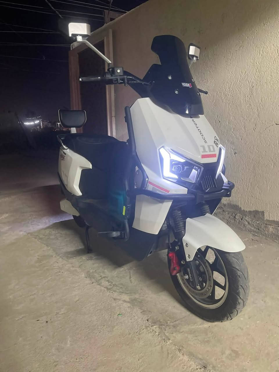 دراجه صاعقه شحن للبيع
السعر 900 وبيهة مجال 

سرعة 85

4 سرع 

6 بطاريات  مسطره  

نظام سرقه 

لايت عالي ناصي 

دبل اشاره

مثبت سرعه 

نظام الرجوع الى الخلف البك 

دسك امامي خلفي 

نظام TCS 

السعر 900 الف وبيهة مجال قليل مكاني بغداد البياع الرقم *********** يوجد واتساب

