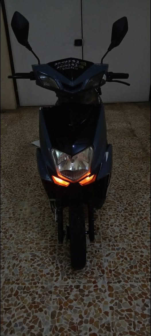عندي هاذا المطور للبيع مستعمل قليل سرعه 75 حقيقي وهذا سعر 500 الف وبي مجال وهذا رقمي ***********.      وهذا الاسيه ***********
