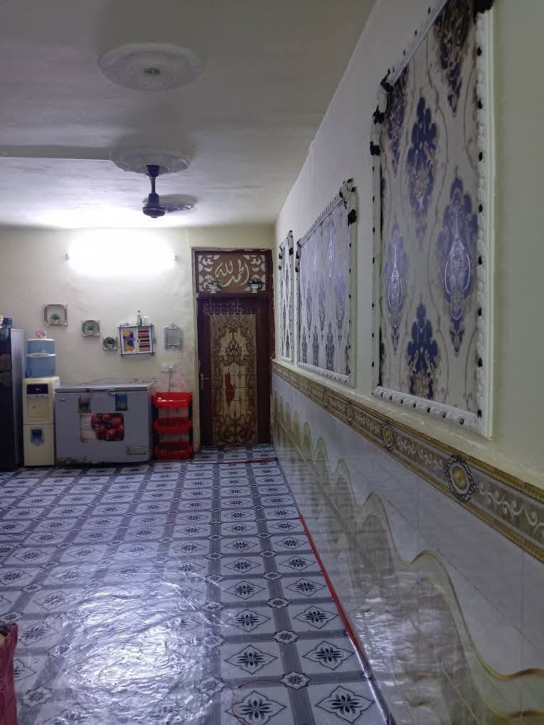 بيت للبيع في حي السفير مساحة ١٢٥ متر قرب منتزه الكفاءات وقريب سوق العبيدي رقَم ***********
ومروس بقطعة و بيع بي منطقة
