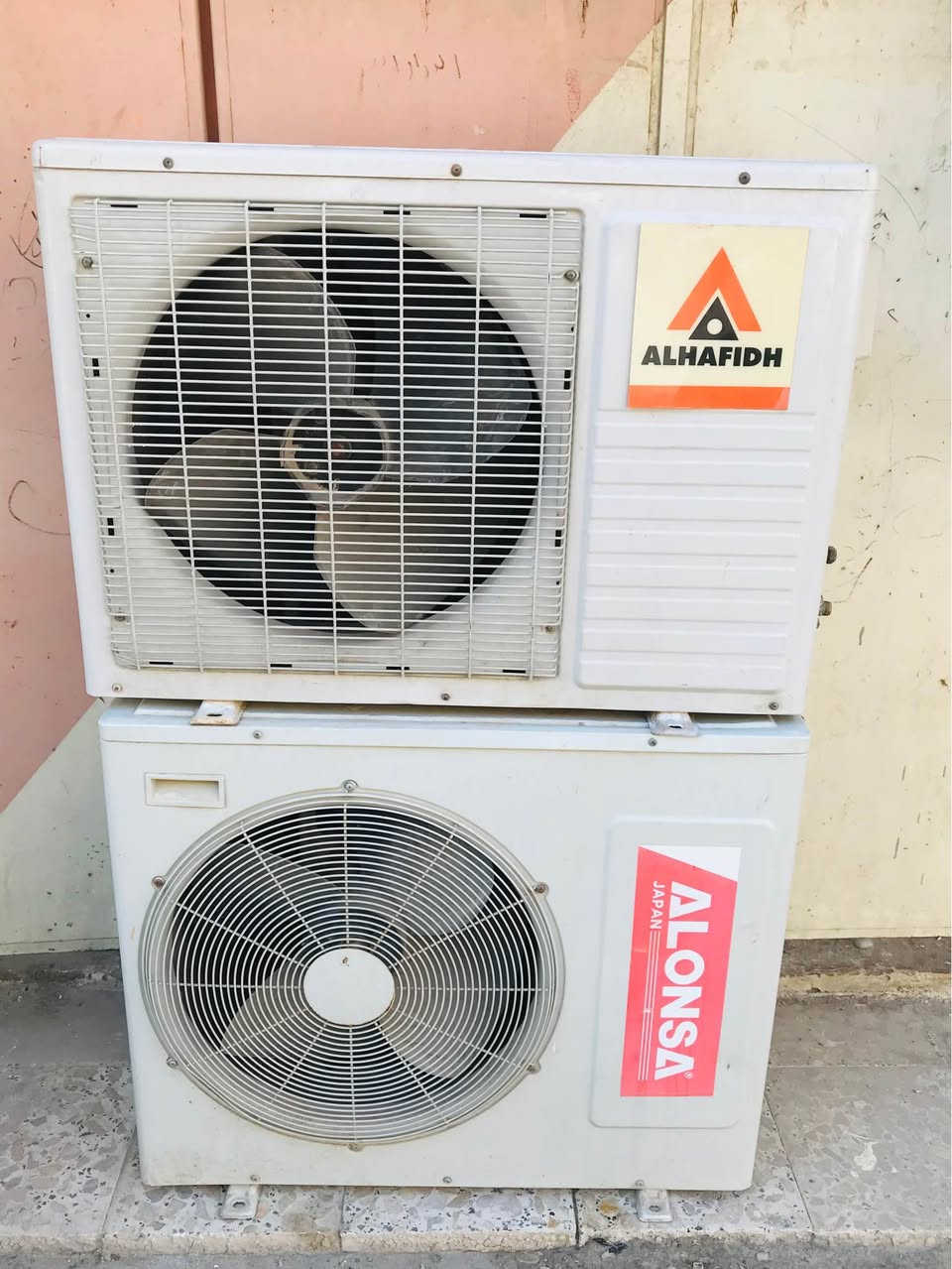 للبيع قطع خارجيه فقط طنين و طن ونص 
‎شغالات شرط تبريد وضمان/ بلاد على وضع شركه 
‎سعر قطعه وحده 250
‎الاتصال *********** عمارة, ميسان
