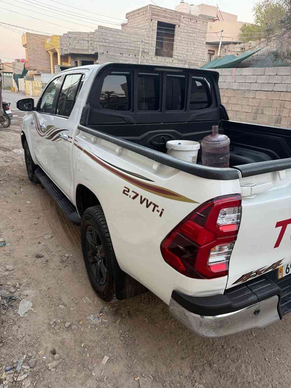 السلام عليكم بيكم تويوتا موديل 21 بغداد السياره جديده بدون صبغ السعر 272 ورقة وبيه مجال بسيط العنوان بغداد جميلة السياره فور ويل كويته***********
