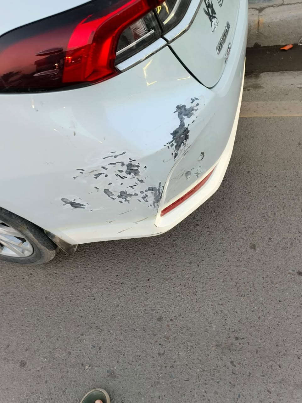 السلام عليكم اخوان كرولا ٢٠٢٣ سياره جديده جدا بيها هذني ال بصور او بخشم البنيد بارد كلش خفيف اقل الاصبع سياره باسمي رقمها بغداد ماشيه ٦٠ كيلومتر مستعجل عالبيع ب ١٦٥ للاستفسار ***********
