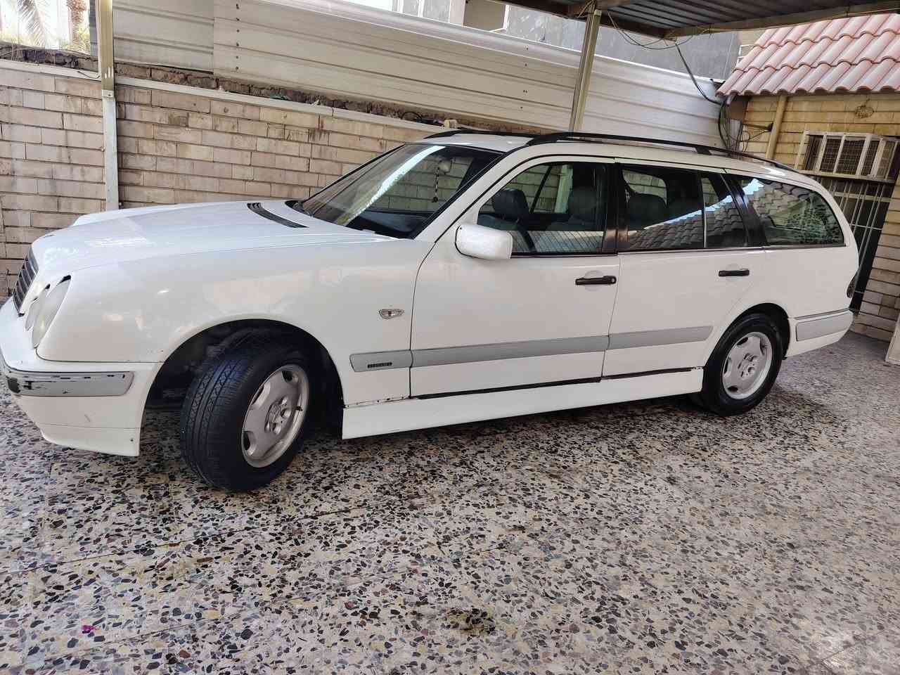 عندي مارسدس ام عيون ستيشن 1998 بسعر مناسب 
عندي مارسدس ام عيون ستيشن 1998 بسعر مناسب (49) 
تفيد ابو العائلة والي على باب الله
سيارة خير من الله وجاهزه ومابيها اي نقص

كير ومحرك بطه 2500 جديد
تبريد ثلج قطعتين
صدر أمامي وخلفي جديد
تخم تاير جديد
غرفه جديده جلد
صبغ عام للجماليه بدون ضربه بدون خياس
رقم بغداد مشروع وطني بسمي وشرط تحويل إذا مو مروري مابيع
السعر 49 وما اتوقع اكو هيج جمال ونضافه بهل السعر 
مكاني بغداد حي الجامعه ت***********
