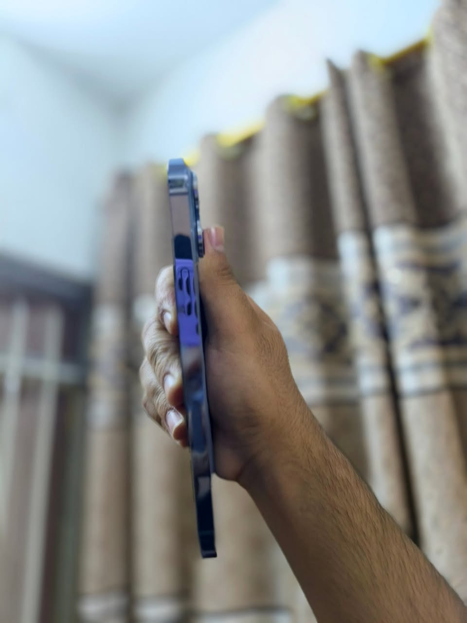 آيفون ١٣ برو ماكس • ٢٥٦ • موصل الايمن