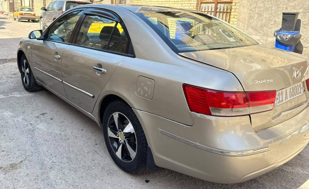 سوناتا موديل 2009 بغداد باسمي اريد مراوس بي واي دي جن بلاس وانطي الفرق حسب سعر السوك الي عنده يدزلي ***********
