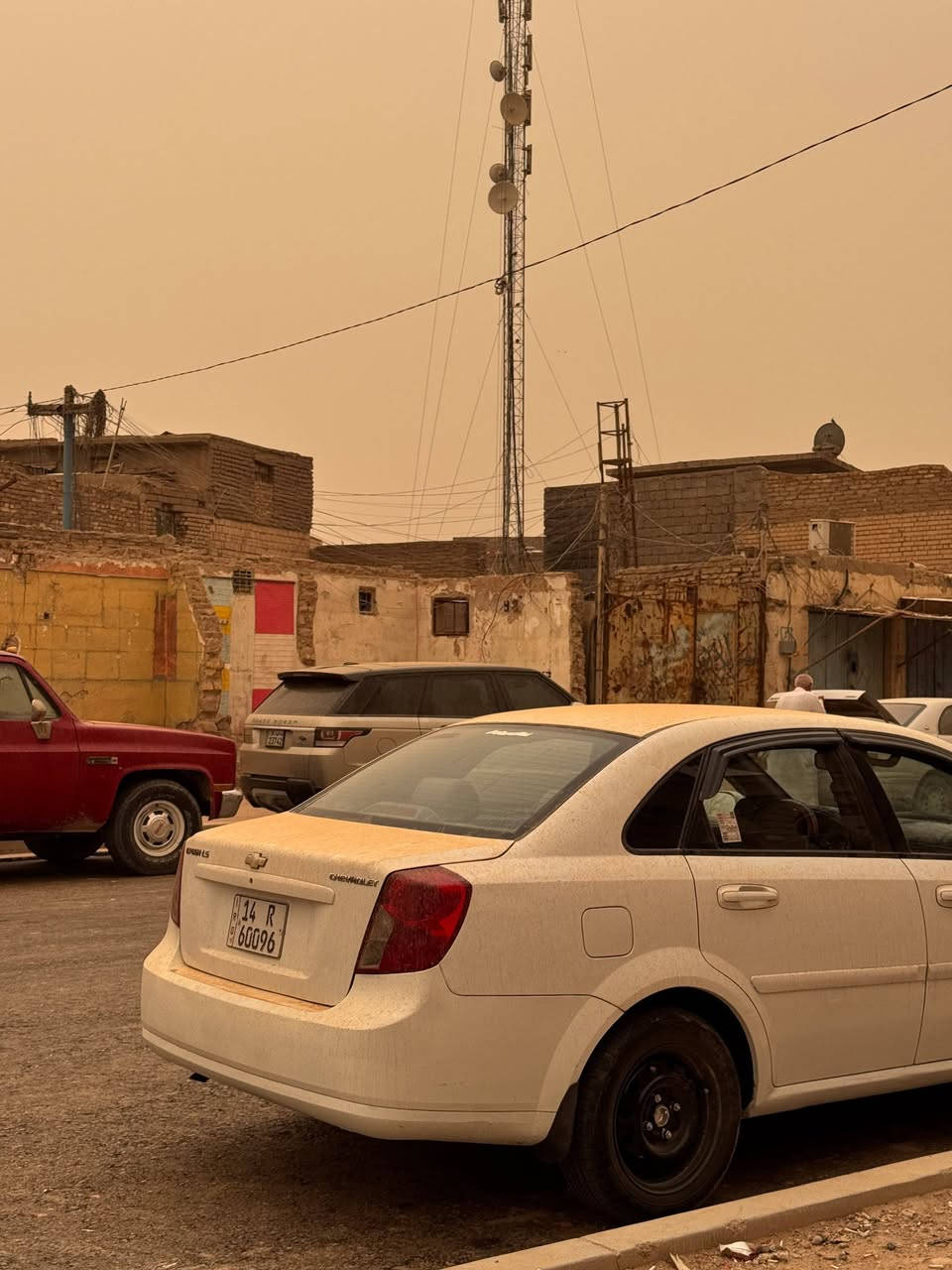 سلام عليكم 👋🏻
شفر اوبترة. 🚗 2012 🚘
 خليجي رقم دولي انكليزي هزة جديدة سنوية لغايه 30  باسمي تحويل ثاني يوم محرك 1600 محرك وكير بلاد كهربائيات كلها شغالة⚡
  تبريد ثلج ❄⛄ 
تخم تاير جديد سيارة🛞 مكفولة من ضربة بيهة طخات بسيطات موجودة صورة ب صونار 
العنوان: بصرة الزبير 
السعر 75 وبيها مجال 💵
☎ تلفون :***********
