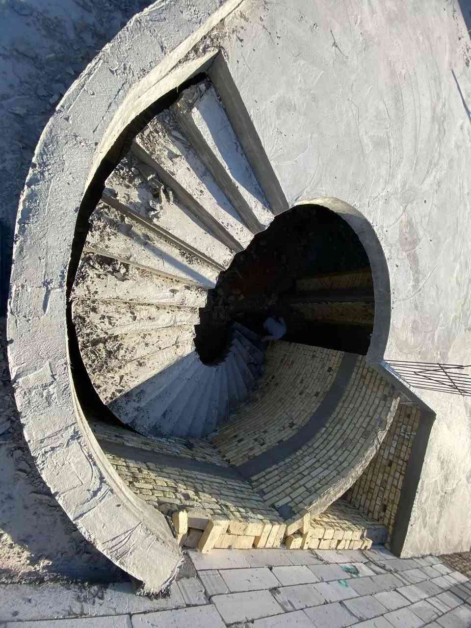 ***********(‏نجار أبو عباس)
