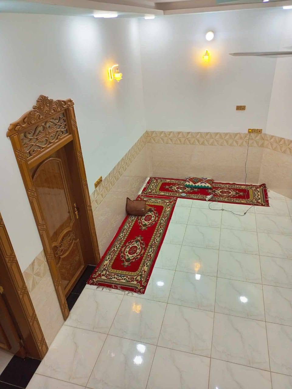 بيت في حي النداء 200متر شارع 20منطقة 50الف ورا مول بغداد جميع الخدمات يمه مدارس ابتدائي ومتوسط وعدادي السعر 210مليون وبي مجال التواصل على رقم ***********
