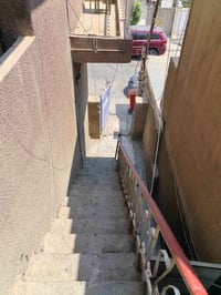 الطالبية • شقة درج معزول • طابق أول