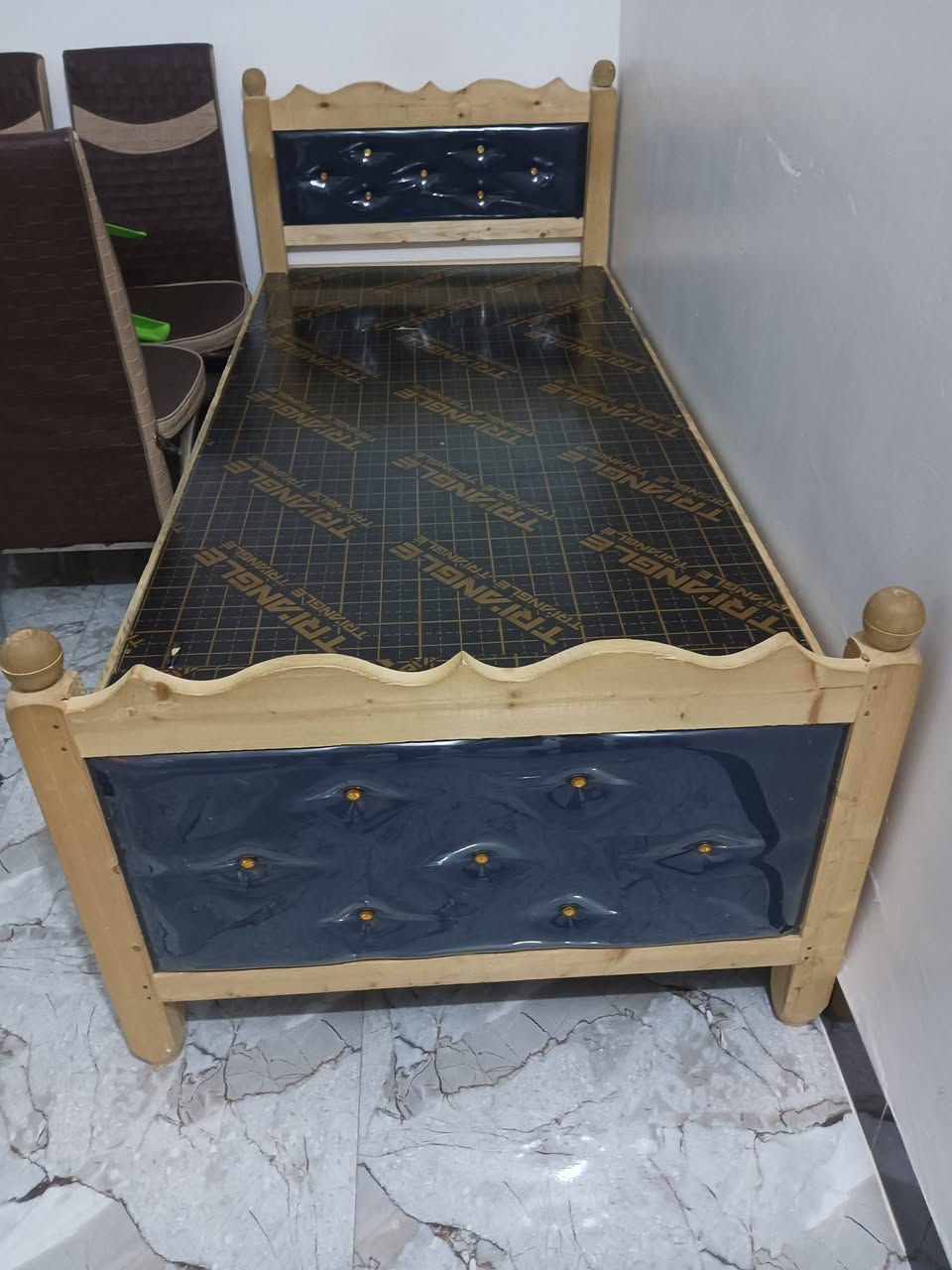 جربايه تزكام نظيفه جداا سعره 55
دوشك اصلي مضغوط شرط اخو الجديد  سعره 50

مكاني ديوانيه شارع المعهد الفني 
***********
