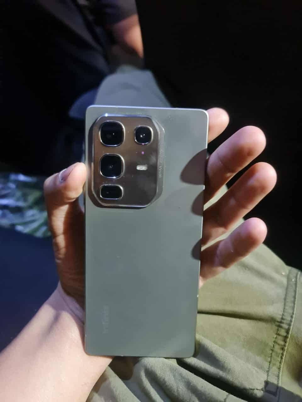 السلام عليكم انفينكس نوت 50 برو 5g للبيع
جهاز اخو جديد مستعمل عراضة كاملة ومواصفات حلوة موجودة بالكارتونة مكاني بغداد الزعفرانية سعرة 285الف وبي مجال***********
