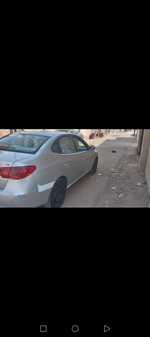 سلام عليكم سيارة ادوات كصة جنطة افانتي رقم انكليزي السعر ٣٥ وبيهه مجال العنوان البصره ***********
