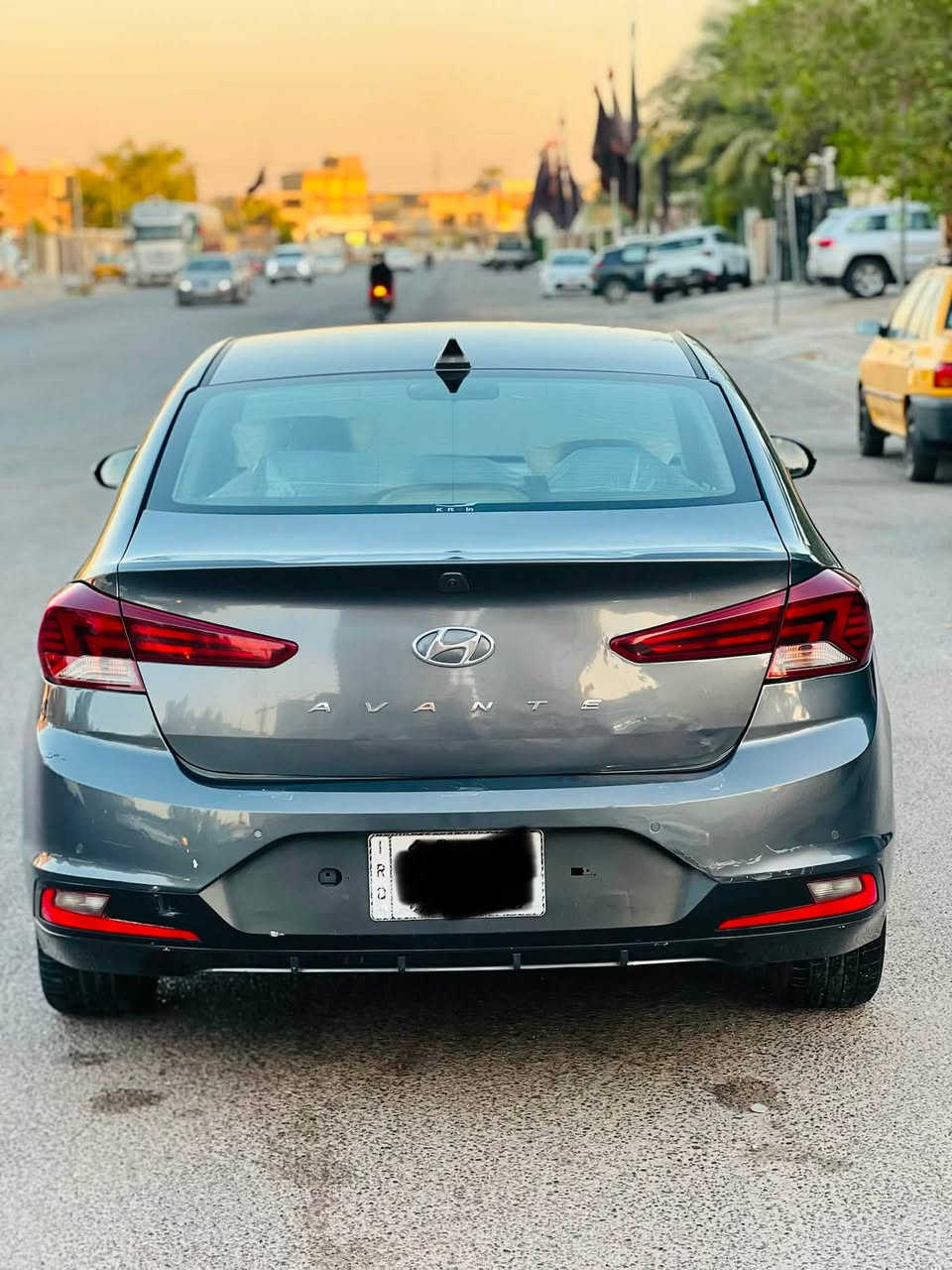 سلام عليكم (بيع او مرواس ) حسب القناعه
النترا 2020 كوري بدون حادث كلين
ماشيه 130 الف
كفاله عامه ماعدا دعاميه اماميه مصبوغه وبنيد مفتوح اثر تطبيك قبغ الجنطه بي بارد شويه بنيد شوية بي جراد
سيارة فول مواصفات رادار تحديد مسار دكمه 3تحويلات اشاير مري بصمه بوب ترحيب مري شفط 
كير مكينه تبريد  حداديه تخم تاير مكفول 
رقم بابل دولي مشروع وطني بإسمي 
مكانها بغداد 
للاستفسار على الرقم متوفر واتس اب
***********
