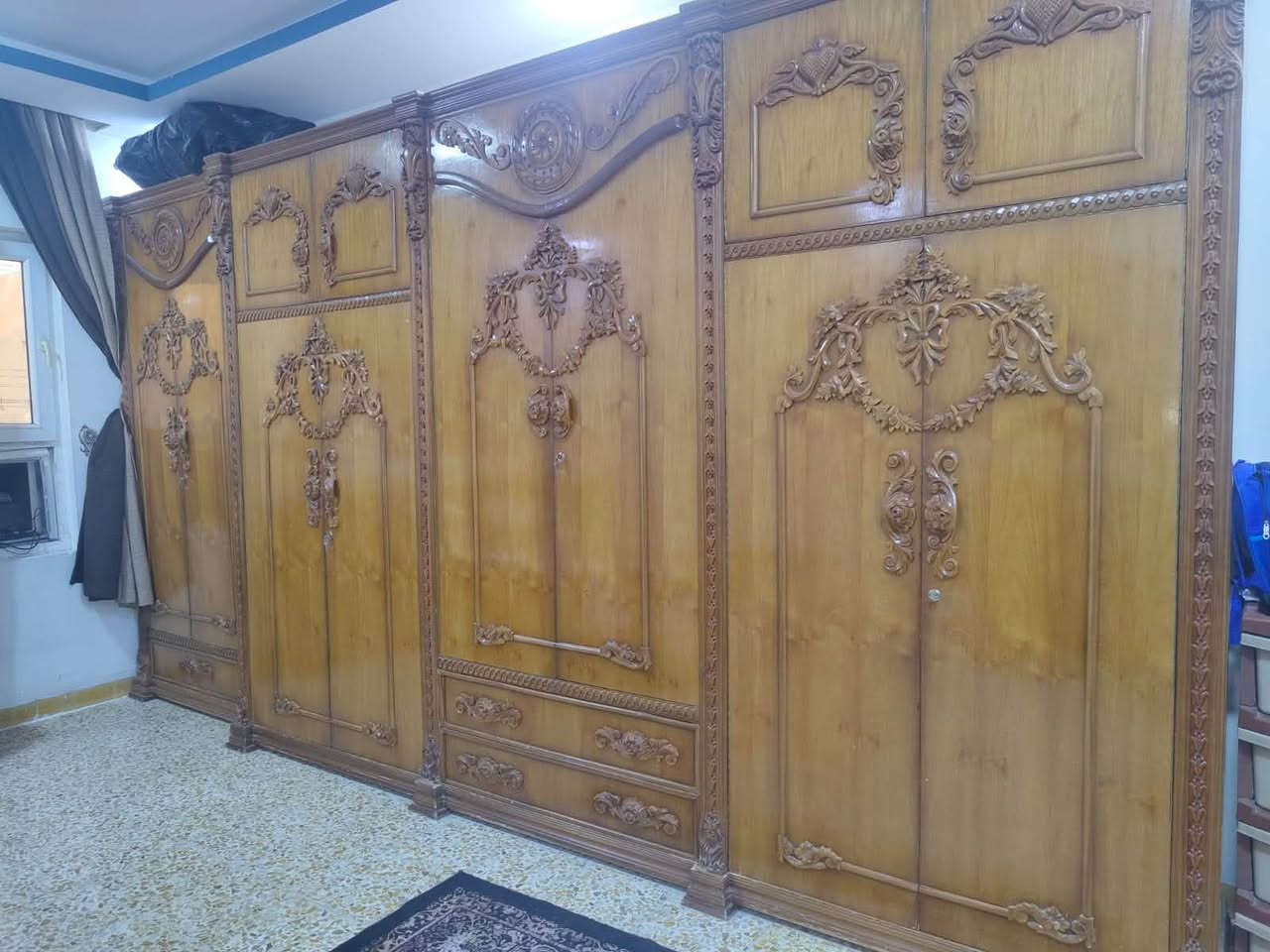 غرفة نوم • عراقي ثقيل • استعمال ٣ أشهر