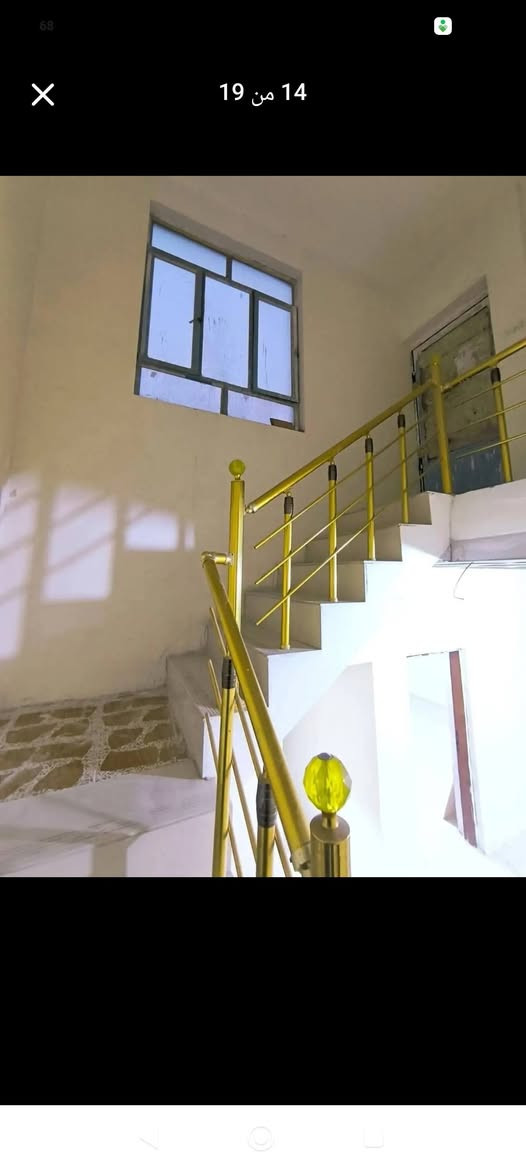 دار للبيع المساحة 100متر
8*12.5 بناء طابوق والسقف مسلح
في ملحق الزيتون المعملجي خلف مدارس العميد رابع بيت عن باب الخلفي للمدرسه يم حسينية المختار الثقفي/يبعد 3 كيلومتر عن الامام يحتوي على استقبال وصاله وغرفة نوم ومطبخ وصحيات داخلية وخارجية  عقار سند 25  
عرض الشارع 6متر صب 
خدمات كاملة ماء ومجاري وكهرباء 3 فيز محولة جديدة للشارع
للاستفسار الاتصال على الأرقام التالية:
***********
***********
