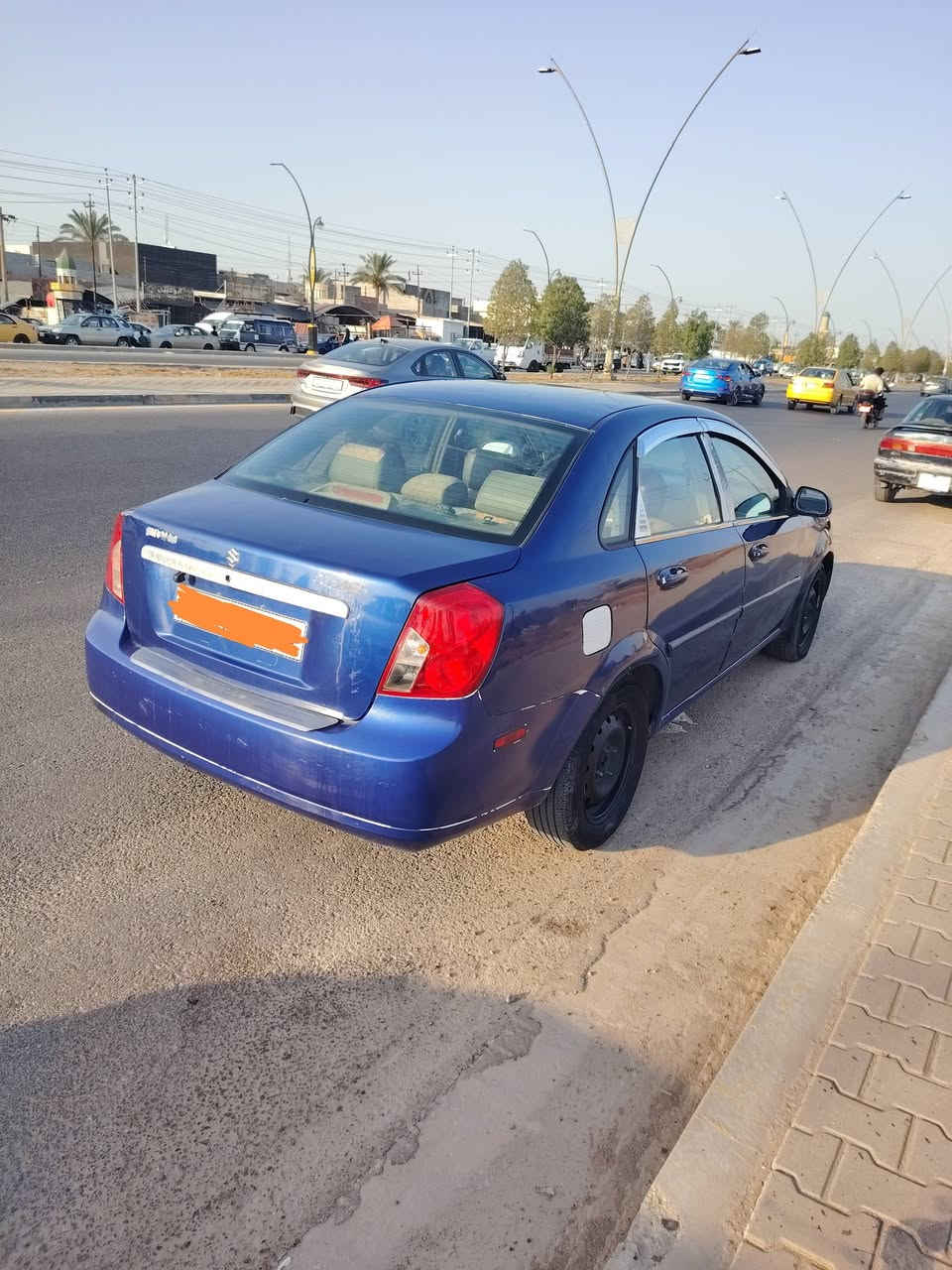السلام عليكم فورنزا 2007 ب 60 وبيها مجال للاتصال ***********
بي واتساب 
محرك 2000
تبريد منضومة جديدة كاملة
نقصها فقط صدر تعبان
لايت زنون شمسي
وشاشة وكاميرا خلفية
والسيارة ع ايدي مال جناي وخير من الله
رقم ديالى الانكليزي
