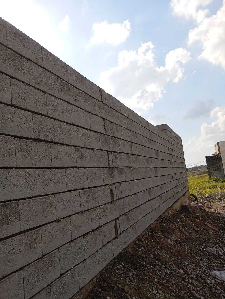 اسطه بناء متفرغ حالين شغل هندسي ستلام مهندس تسقيط خريطه ***********
