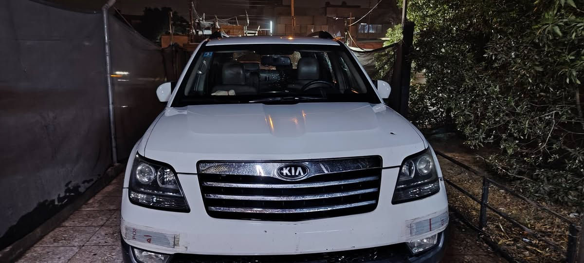مهافي موديل ٢٠١٥
 ٧ راكب _ تبريد ٣ قطع
محرك جديد _كير جديد 
خليجي طخة بالجاملغ الخلفي عكس السايق  شخط بالباب الخلفي عكس السايق تم صبغ الباب
السعر ١٧٥ 
العنوان بغداد البياع
***********
