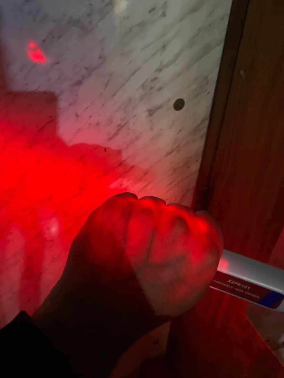 يتوفر لدينا جهاز كاشف الوريد المحمول يستخدم للاطفال والكبار يعمل بطارية وشحن ....  بسعر مناسب 

العنوان بغداد السعدون 

لطلب والاستفسار مراسلة الصفحة او الاتصال 
***********
