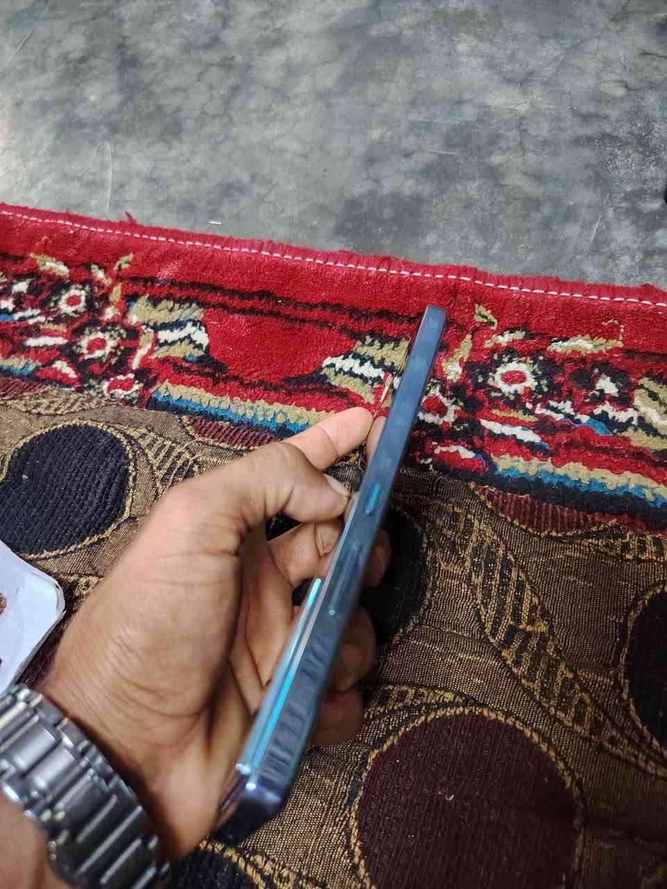 جيتي 20 برو غني عن التعريف اكيد 120 فريم و ذاكره 256 رام 12+12 بطاريه 5000 كله بلادي بدون عيب سعر 330 في مجال بس حك الجيه ***********
