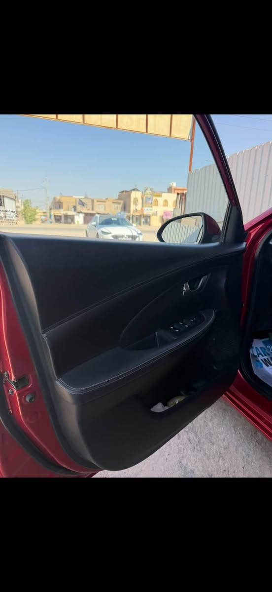 السلام عليكم L7  للبيع موديل 23
السيارة نضيفة ما ناقصها شي للبيع او مراوس بسيارة اكبر منها للتفاصيل وتساب موجود
مكان السيارة بابل الحله 
***********

