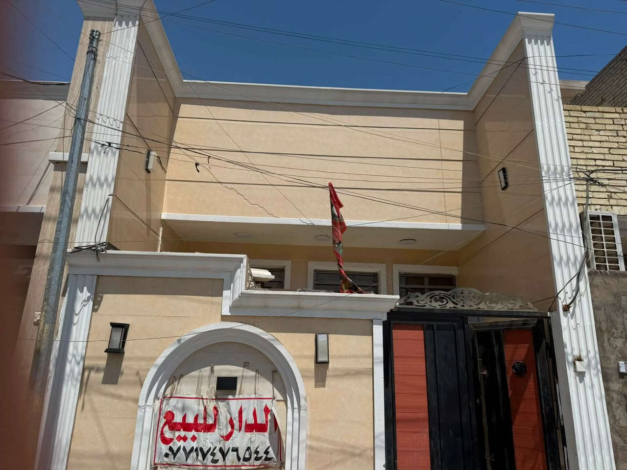سلام عليكم بيت بناء جديد مساحه ميه متر

المكان منطقه علاوي ل اسمر شغل درجه اوله للبيع أي استفسار اتصل عل رقم***********

