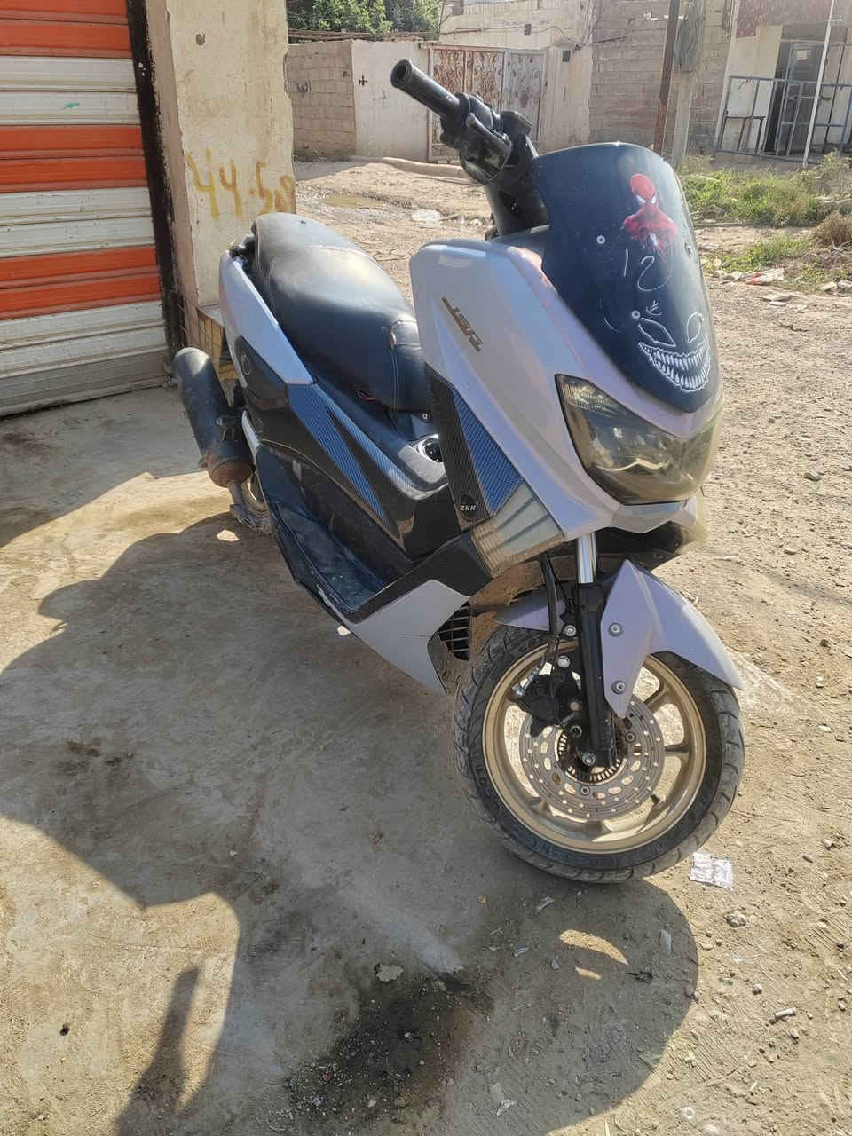 صيني • بعقوبة