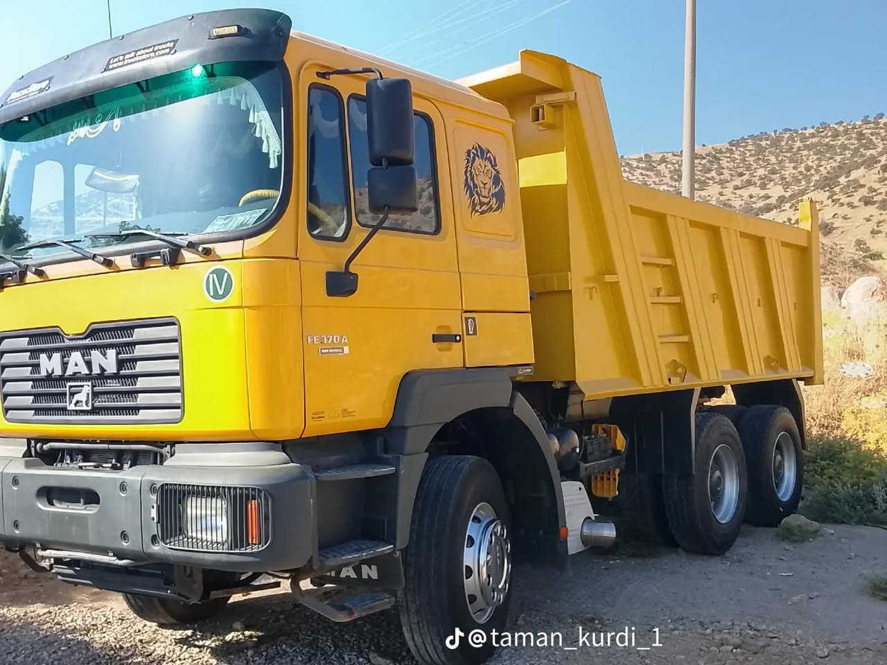 لەسەر ئیزنی ئەدمینی بەڕێز
مان مۆدێک 2000
مەکینە 370
ئاڕم پلاستیک سلێمانی بەشەرتی ئەوەلیان 
لۆک باری بار نەکردووە 
تایەهەموی تازە 
قەمەرە بێ بۆیاخ
مەجموعە جی ئێف وەرەق پڕبیلادی
تەبرید کارەبایی گێڕمەکینە مەجموعەهەموگیانی بەشەرت بۆنرخ پەیوەندی بکە 
***********
*********** وەتساپیان لەسەرە
