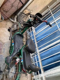 دراجه شحن للبيع  حجم كبير سبب بطاريات فقط سعر ١٥٠ وبيها مجال 077147156...