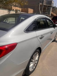 سوناتا 18 خليجي 2400 دوش بيها قطعتين صبغ بنيد + جاملغ صفحة السائق وبيه...
