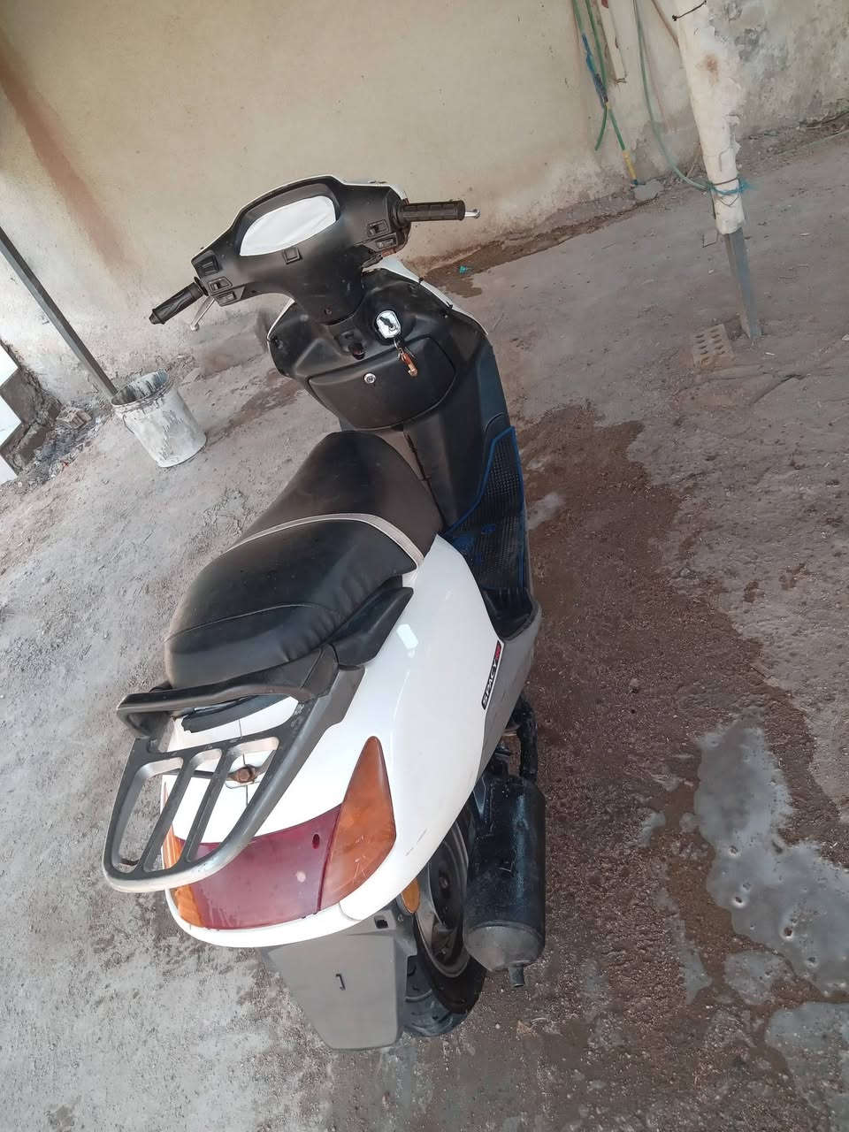 السلام عليكم سبيسي ١٠٠ كامله جاهزه من كلشي سلف هندر كهربيات كله شغاله كفرات جدد دراجه ما عايزه شي سعر ٢٢٥ وبيه مجال العنوان البصره ابي الخصيب رقم الهاتف ***********
