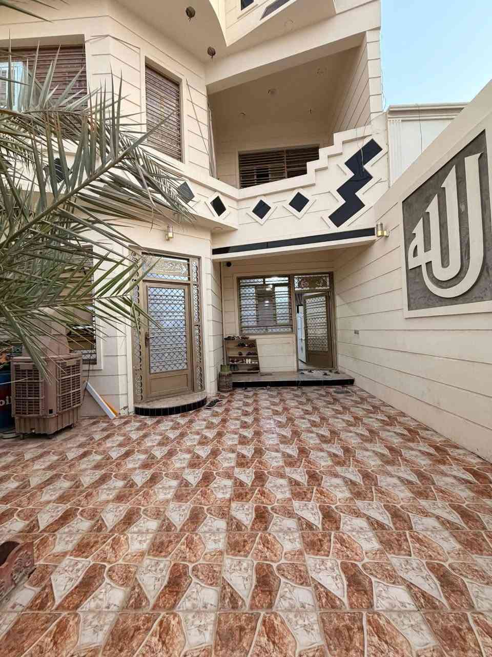 حي المثنى • ٢٠٠م² • ٥ غرف