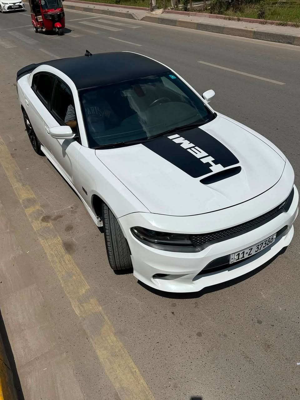 سلام عليكم 
جارجر دايتونه موديل 2022 وارد امريكي صور الحادث بل منشور صبغ جاملغ امامي ايسر فقط السعر 235 ورقه بية مجال بعد المعاينه 
بغداد /الشعب /شارع الاسواق مركزيه
هـ/***********
