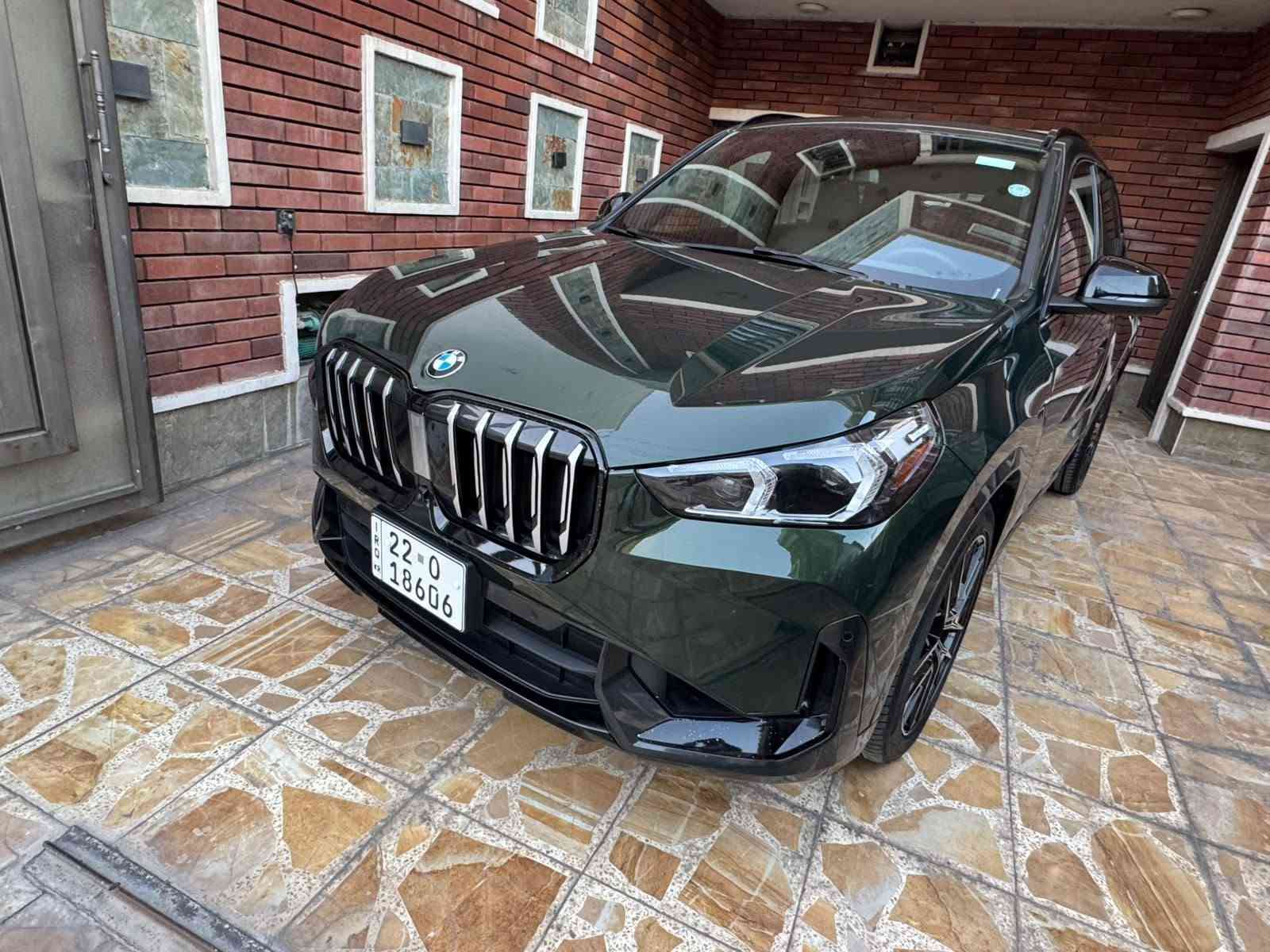 بي إم دبليو X1 • ٢٠٢٣ • رقم اربيل