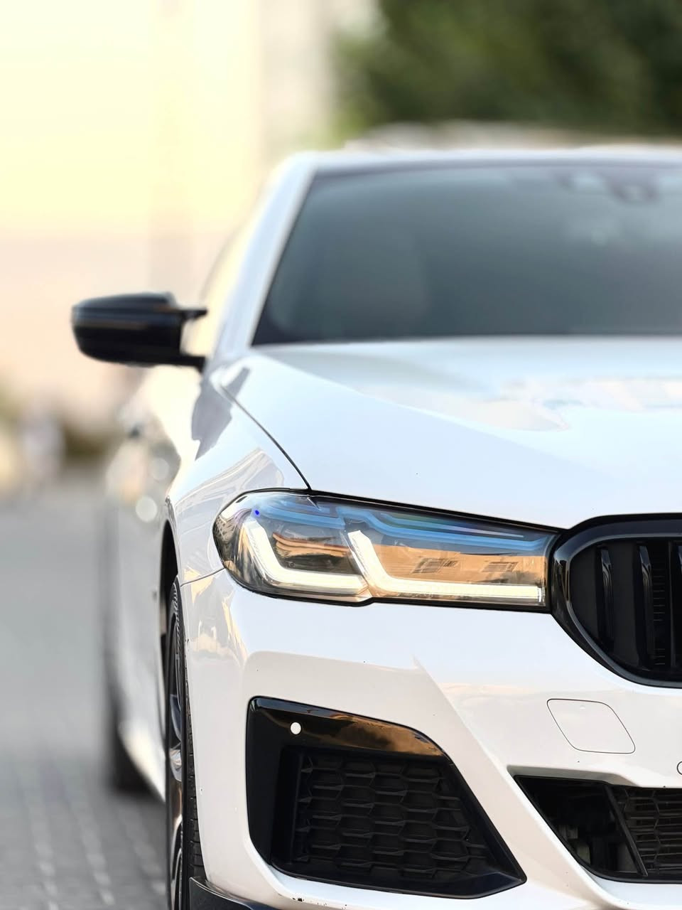 BMW 540i 2017 X-drive  
سەیارەکە پێش و دوای کراوە بە M5 2022  
مەکینە B58 مەرغوب ترین جۆری مەکینەی BMW
6 پستۆن 3.0 twin power turbo هێزی 340ئەسپ
هیچ مەسرەفێکی تیا نیە هەموو گیانی بە شەرت
سەنەویو ڕەقەم تازەیە و بە ناوی خۆمەوەیە 
نرخ ٢٤٨ وەرەقە و معامەلە 

مواسەفات Luxury Line 
سڵاید و بەصمە و ڕادار گەورە و شەغال و داتاشۆ
کوشن 740 و جلد و میمۆری 
شاشە گەورە و کامێرە و حاسە و 
ساوند سیستەمی 🔊Harman/kardon 🔊
 ئۆتۆ هۆڵد و ئۆتۆ ستارتو ستۆپ ٤ مۆدی لێخوڕین
عەتەر و لایتی پێشو دوا کامل LED 
زۆر مواسەفاتی تر …
سەیارەکە بێ بۆیاخە بۆیاخی نییە 
 *********** السليمانية, العراق
