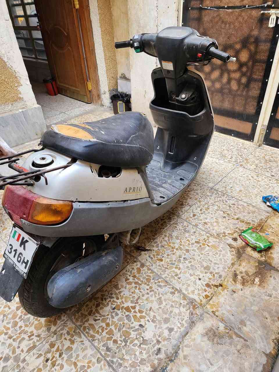 دراجه بطه ٦٠ خطين كهربائياتهة كلها شغاله سلف هندر بس من تشتغل بيها صوت بالاكسل كابريتر جديدة ابيع كوم حديد السعر (١٢٥) مكاني بغداد الشعله ***********
