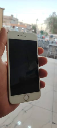 ايفون ٨ • ٦٤ • بطارية ٧٨٪