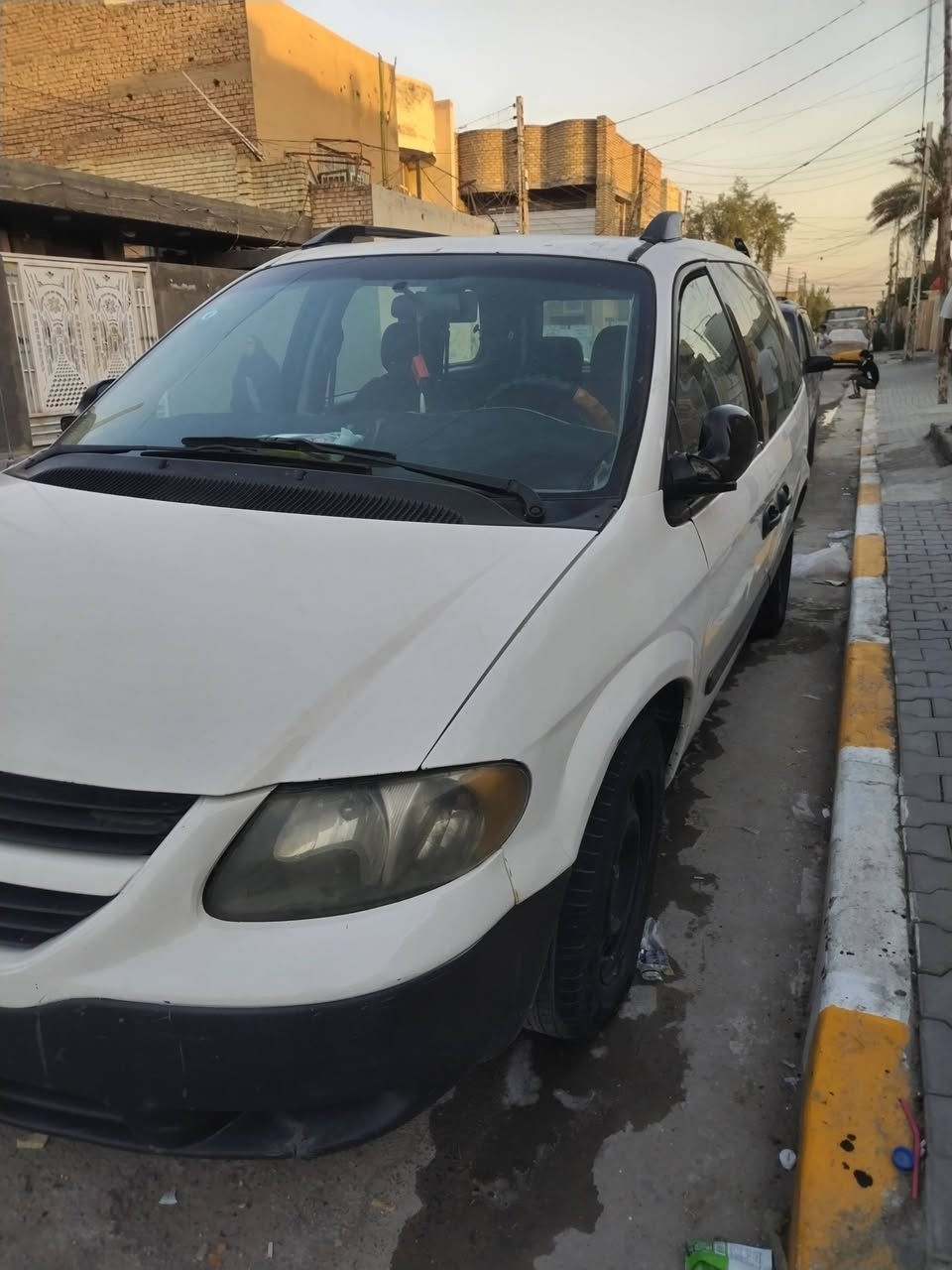 دوج كرفان موديل 2007
محرك وكير مكفولات 2400
رقم بغداد انكليزي بأسمي
كهربائيات كاملة شغالة
تخم تاير جديد ويل عادي
غرفتهة نضيفة بلادية
التبريد كامل بي صوندة طاكة

سعرهة 58 وبيهة مجال للشراي مكاني الحسينية الراشدية ***********
