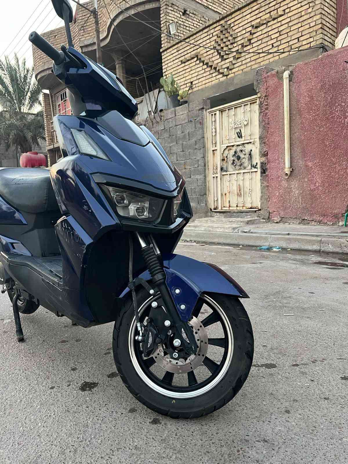 السلام عليكم دراجه mtr شحن للبيع 
6باتري مسطره 38امبير تاير حجم 12جبير 
3نمر سرعه80 بصمه سويج 
دراجه كفاله عامه ومواصفاته حلوى 
السعر 700وبيه مجال 
مكاني بغداد فلكة حي النصر 
***********
