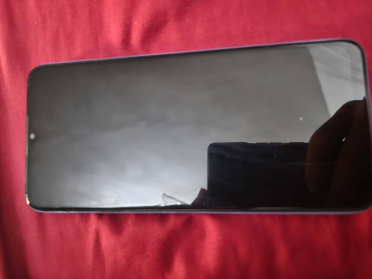 للبيع جديد كلش نضيف ما مبدل بي شي ذاكره 128 رام 6 كامره 64 مدعومه بل ذكاء سعره 125 وبي مجال ناصرية مركز *********** واتساب واتصال
