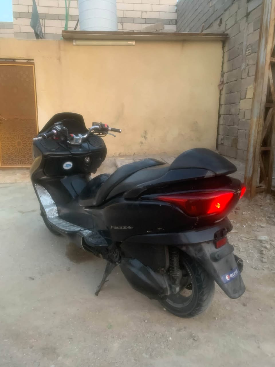 فورزا 08 MF دراجه تخبل مال بيت كلشي شغال بيها شغل وطلع ما تعبك ..كيج حماوه ربع شرطط. كيجات كلها شغاله ..رون 1 ونص ثابت ..نگره سلف بأي وقت ..بريكات .كلوب زنون. دبلات بحاله ممتازه ..الدراجه شغاله للاخير .. دك معدل شرط 150 .. السعر 700 وبيها مجال مكاني البصرة كرمه علي رقمي  ***********(بيها صوت كلج امامي خفيف ما يأثر ))
