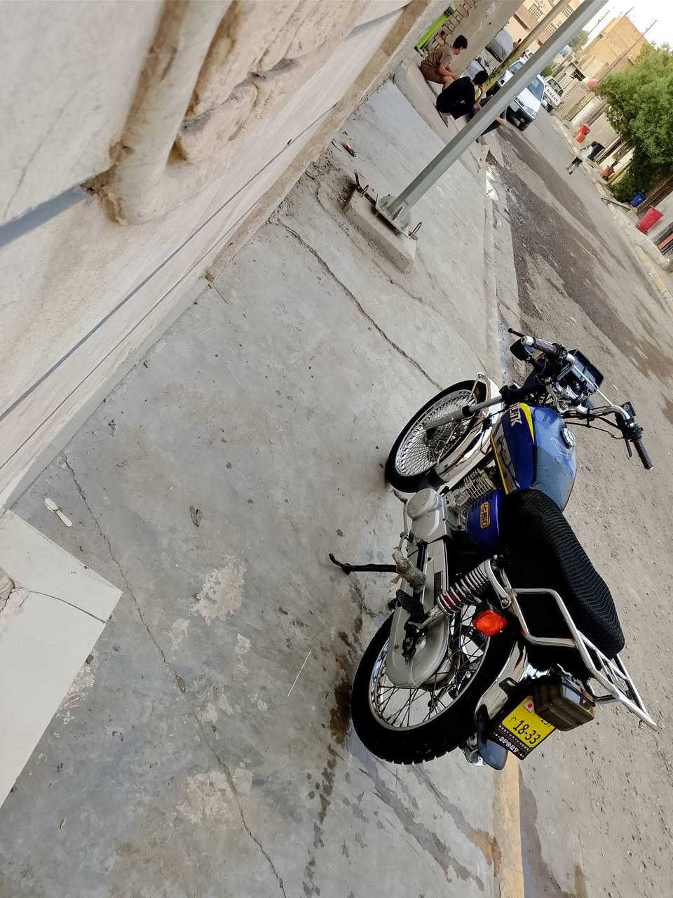 يالله ♥️ 
سلام عليكم 
دراجه 4 كير موديل 2024 اوراق كمرك تترقم 
كهربائيات كلها شغاله فقط عوزها دبل أمام بي اشوي عواج بس ما بيه شي شغال المكينه فقط عوزها اتفيلس لا دخانه ولا تنقيص عنوان بغداد حي النصر *********** السعر 575 وبيها مجال بسيط
