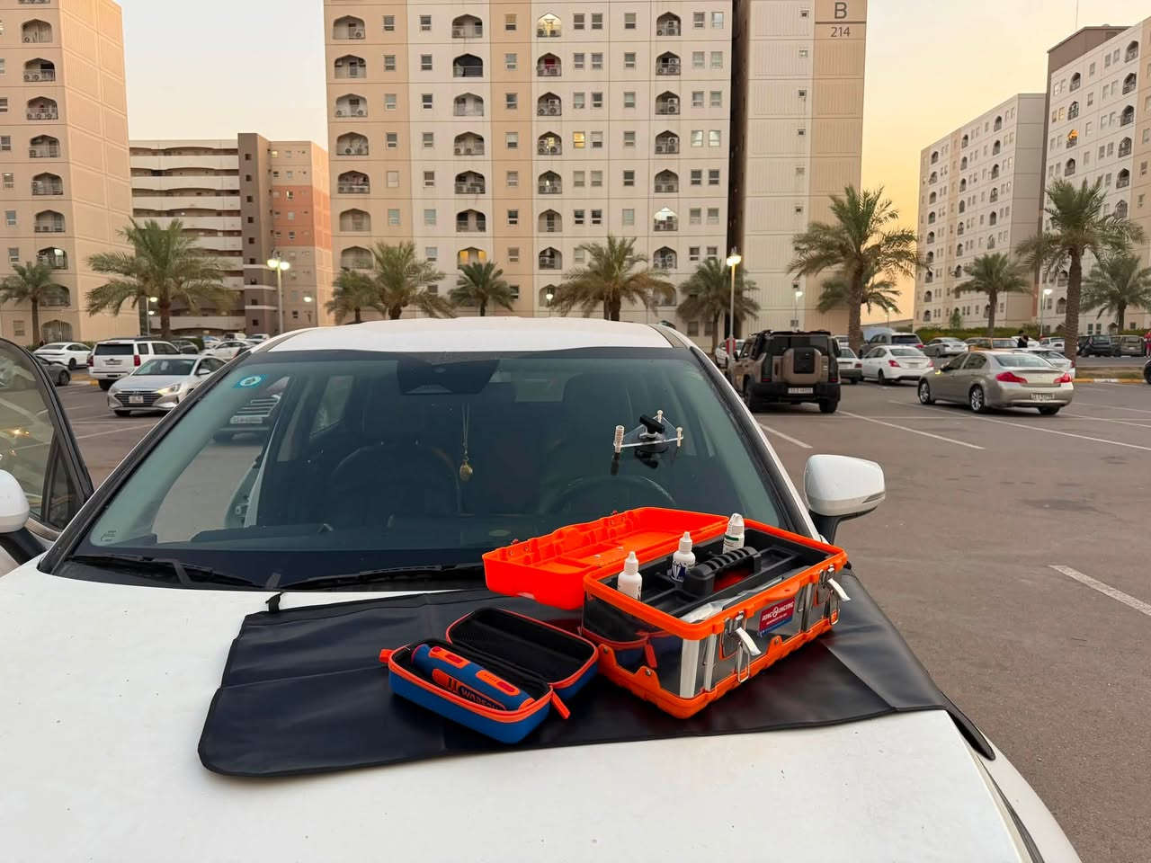 سلام عليكم قدر الله وما شاء فعل الحمدلله على كل حال حترك محل نوفس تصليح زجاج السيارات في الشارع العام مجمع بسماية وحالياً موجود عدنه تصليح موقعي داخل مجمع بسماية نجيك للعمارة وتصلح جامتك ب انسب الاسعار لحد ما نرتب ونكمل محلنه على شارع  للتواصل ***********
متوفر واتساب
