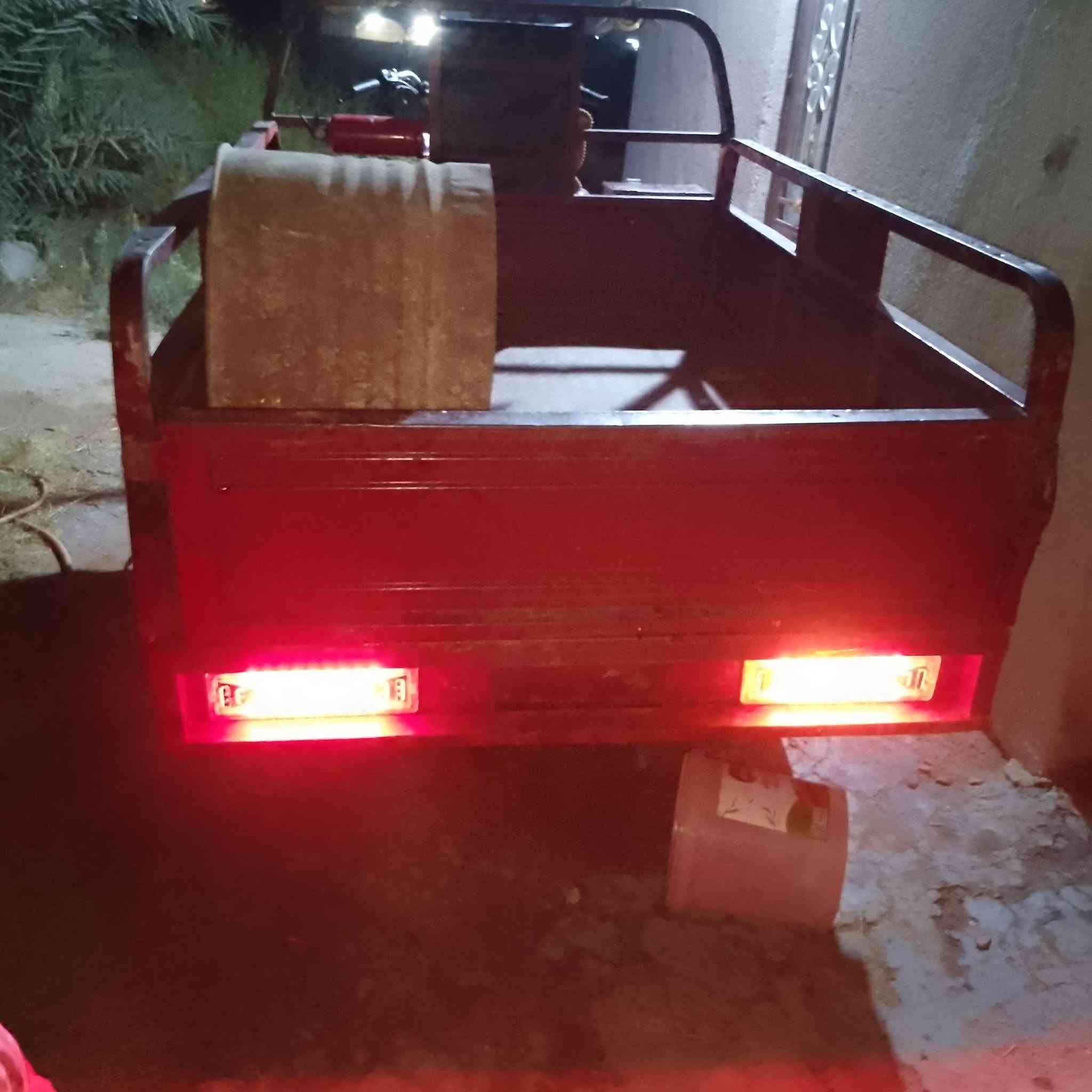 السلام عليكم ستوته للبيع اوراق صولي ستوته نضيفه كهربائياته كله شغاله المحرك 24المديل 14شاصي مكفول بيه فطر بل شيال وملحوم لسعر1,250بيه مجال رقم الهاتف ***********
