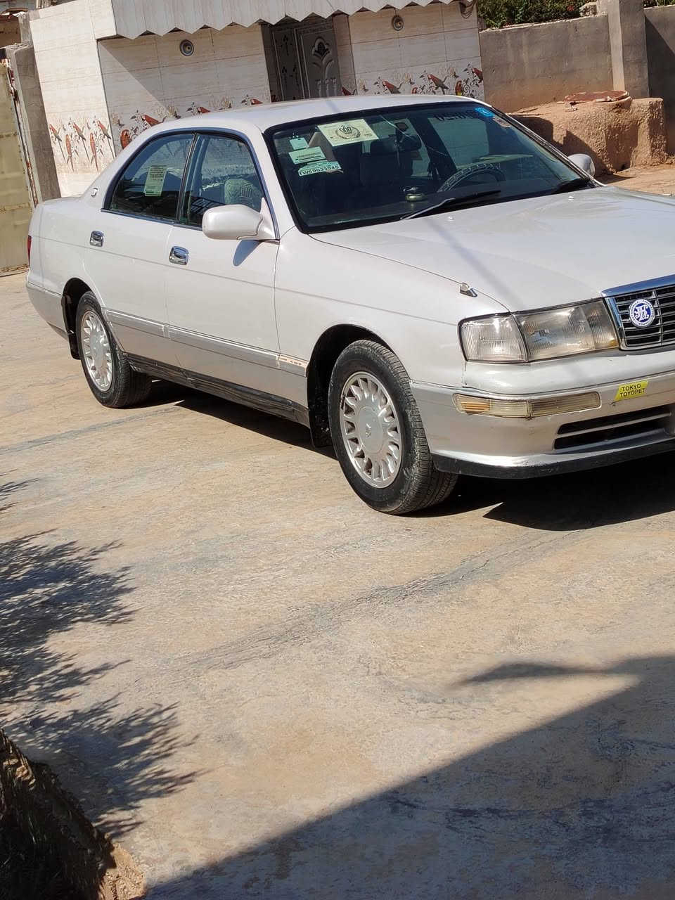 السلام عليكم
سياره بطه منفصل موديل 95 مكفوله كفاله عامه من الگص والضربة والصبغ 
محرك 3000 
گير اوتوماتيك 
السياره تحوير الامارات مو بالعراق 
رقم انگليزي سنويه لل28 
للاستفسار الاتصال على الرقم ***********
