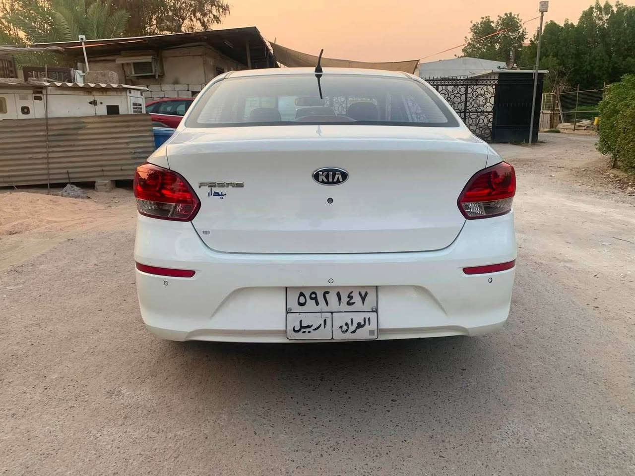 السلام عليكم كيا بيكاس موديل 2020  محرك 1400ماشيه 107Km تبريد صدر حدادية كله جديد وشرط الكفاله  رقم اربيل  تحويل مباشر باسم شركة بيها ربع جاملغ الامامي اليسره بي صبغ والباقي كفاله عامه وشرط الفحص 
مكاني بغداد حي الجهاد سعرها  85 ماكو هيج نضافه بهذا السعر 
*********** بغداد, العراق
